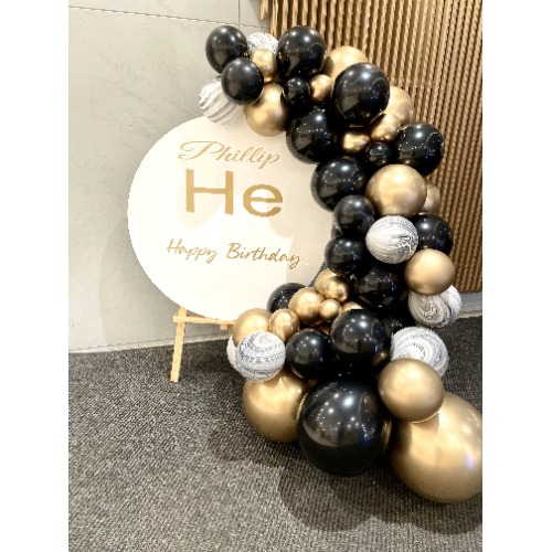 m Black with Gold and SuperAgate Balloon Garland ()