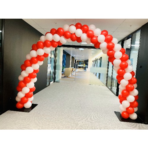 Red & White Spiral Balloon Arch